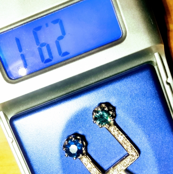 Custom Music Note WG Diamond Sapphire pendant - Picture 11 of 11